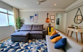 Apartamento moderno e aconchegante. Pé na areia!!!
